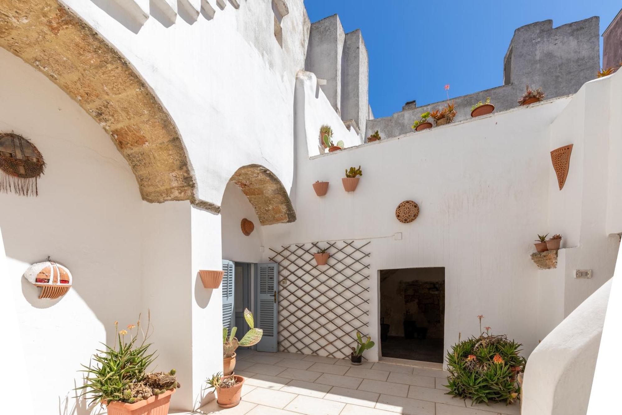 10 Minuti Dalla Spiaggia, Villa Storica - Comfort Ugento Exterior foto